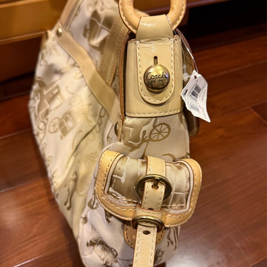 Coach 肩背包-3