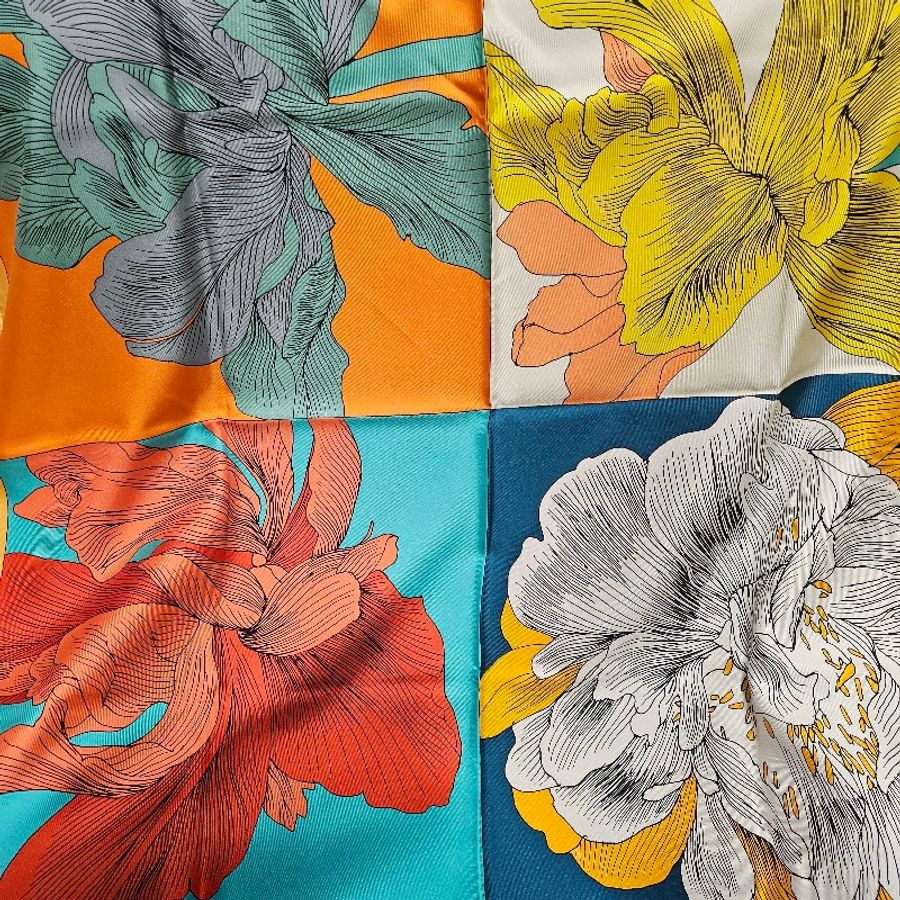 Hermes 花朵絲巾(90×90)-1