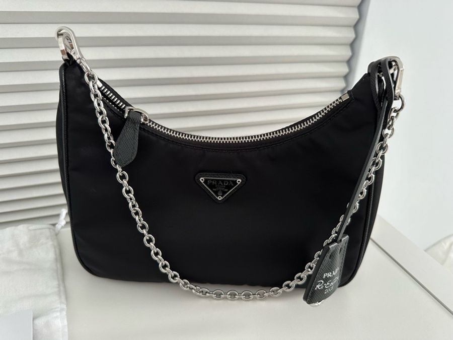Prada Re-Edition 三合一包 黑銀-1