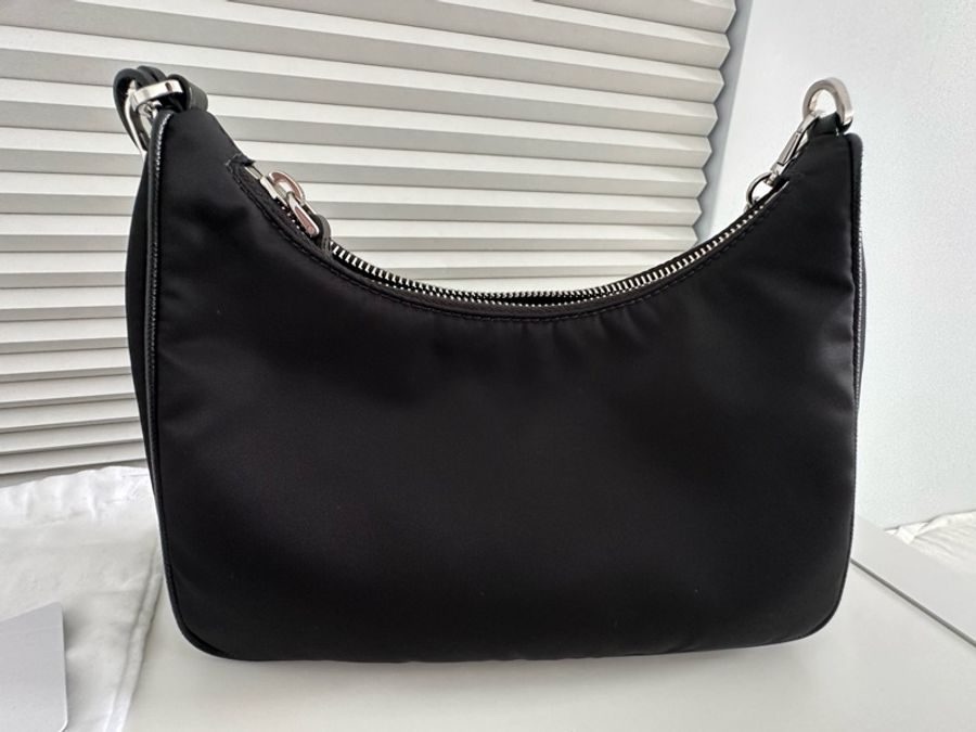 Prada Re-Edition 三合一包 黑銀-2