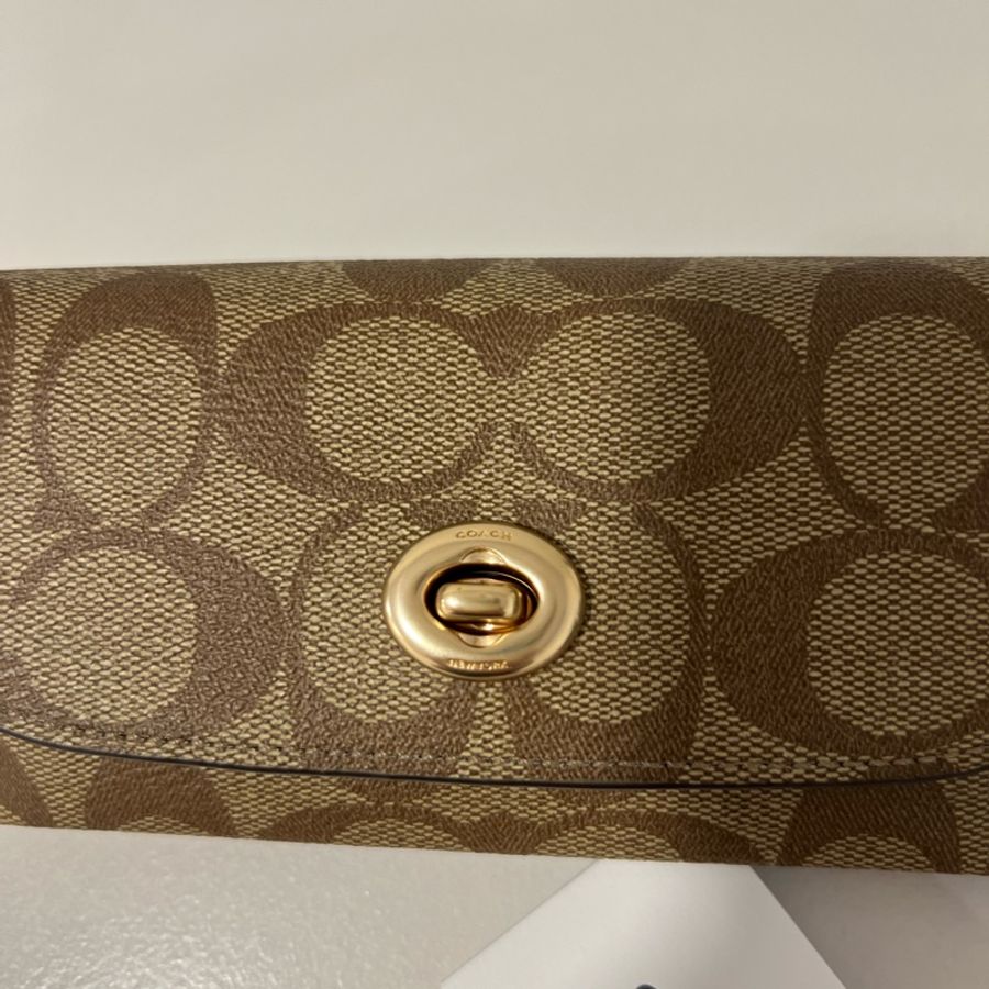 🔥🔥🔥100% Authentic Coach 經典C 眼鏡盒-3