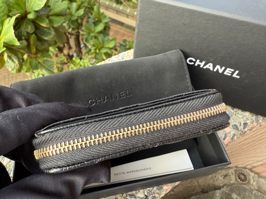 全新CHANEL香奈兒 AP0216 黑荔枝金扣ㄇ字拉鍊三層零錢包-4
