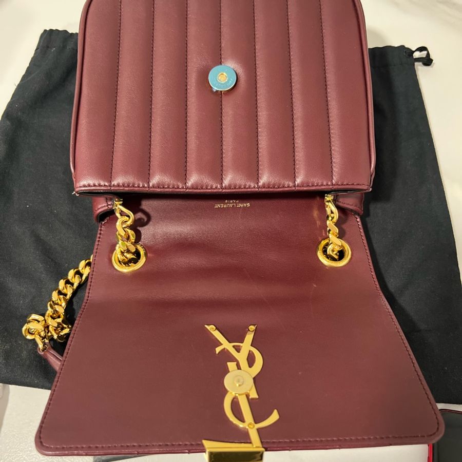 🔥🔥🔥100% Authentic YSL Vicky M 金鍊肩背包-11