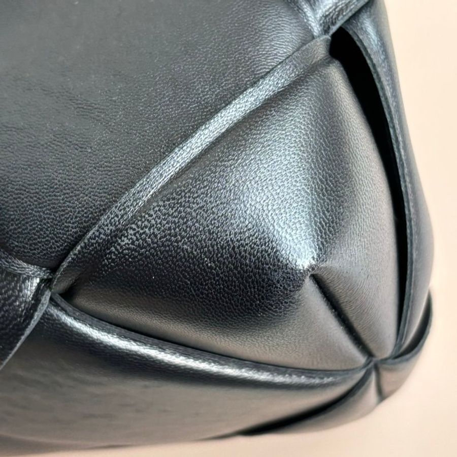 ::BOTTEGA VENETA:: BV 黑色 Padded Top Handle 大編織手提斜背包-8