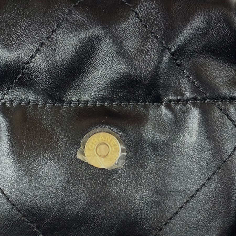 Chanel 香奈兒 22 Bag 黑金 中號-17