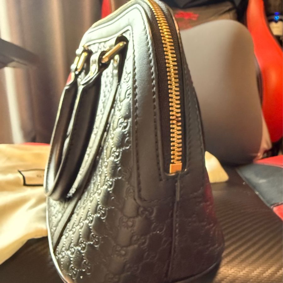 GUCCI Guccissima牛皮壓紋貝殼包-21