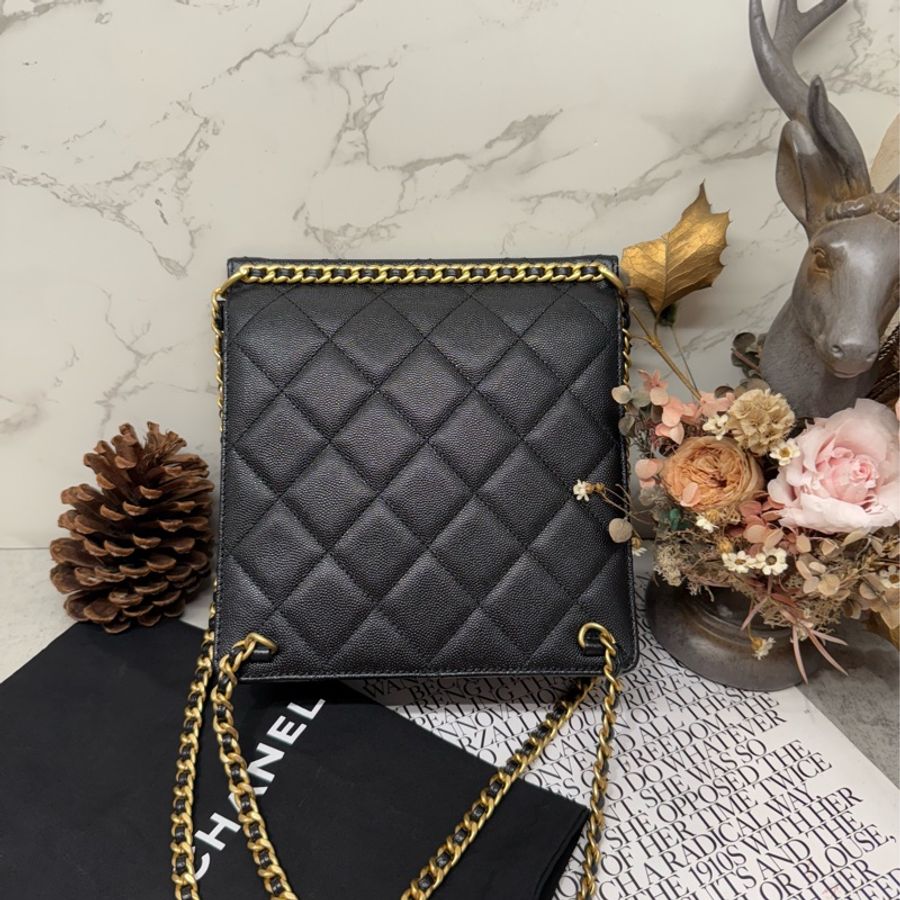 🖤✨CHANEL 香奈兒|23A 黑金方塊 荔枝牛皮 雙肩書包 新片款✨💛-1