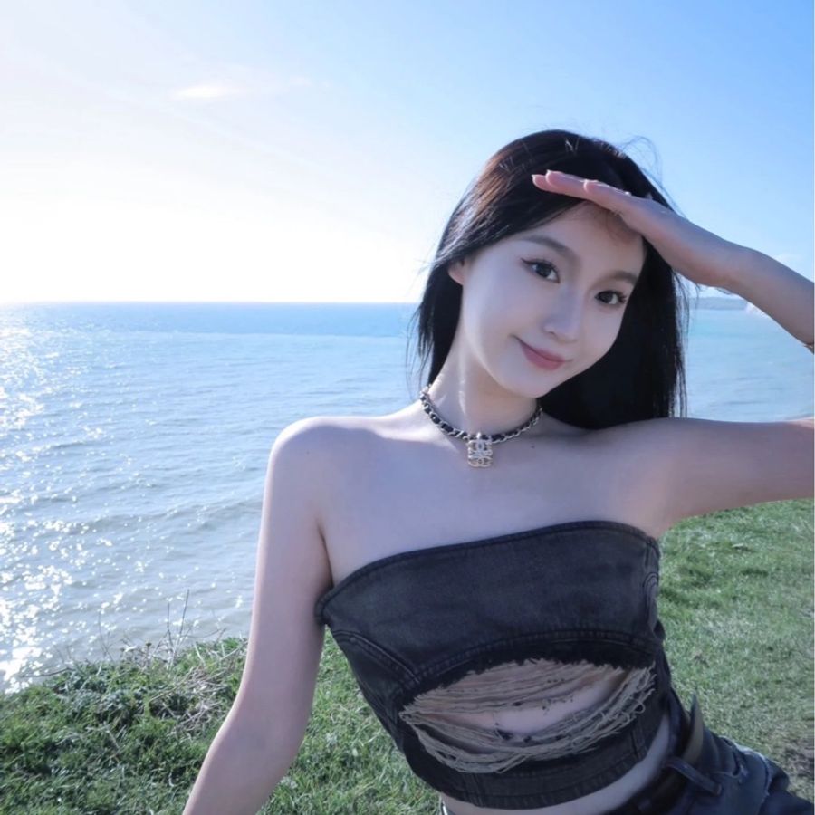 香奈兒CHANEL 白色琺瑯雙C骰子吊墜穿皮項鍊-4