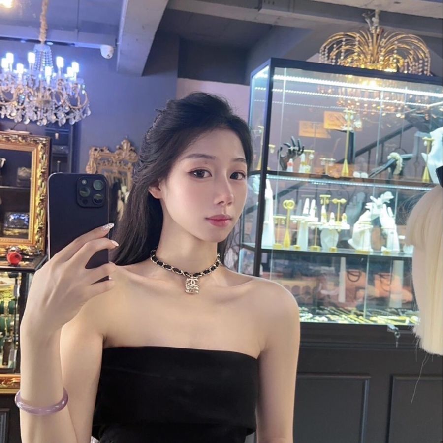 香奈兒CHANEL 白色琺瑯雙C骰子吊墜穿皮項鍊-20
