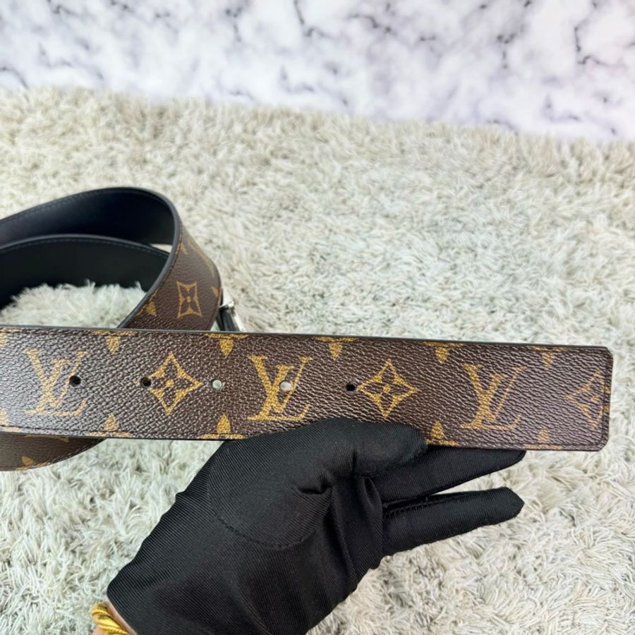 LV M9821 Initiales 40毫米雙面皮帶-10