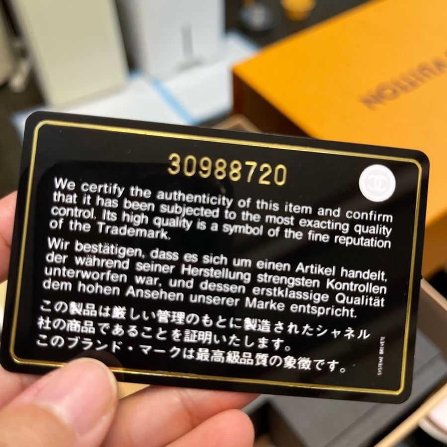 Chanel 19黑金羊皮三折短夾-14