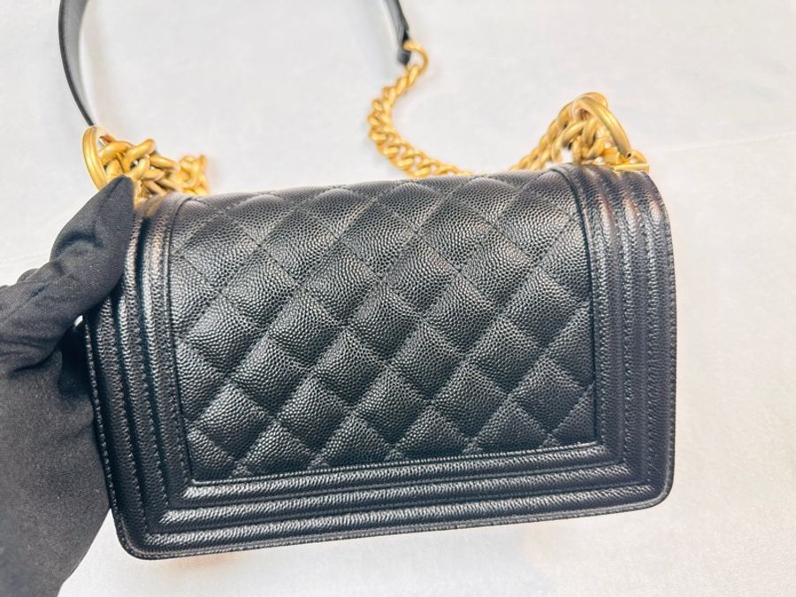 💠CHANEL 黑金荔枝牛皮BOY20 晶片款 #香奈兒-4