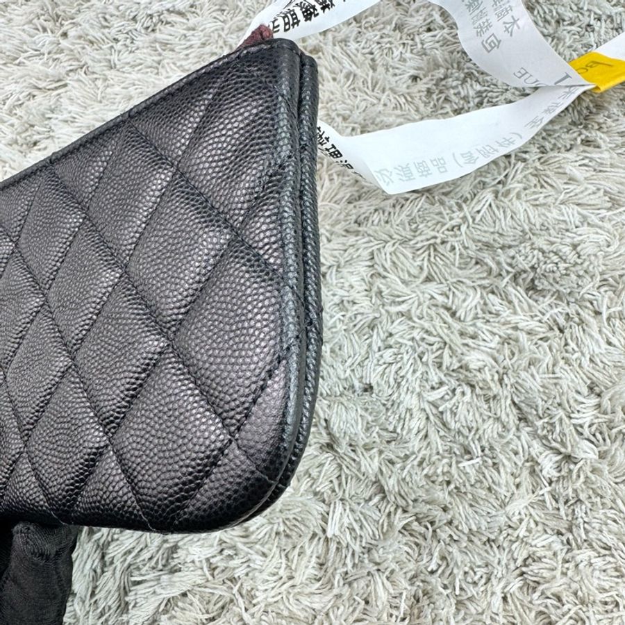 香奈兒 CHANEL 荔枝牛皮一字拉鍊零錢包(黑金)-11