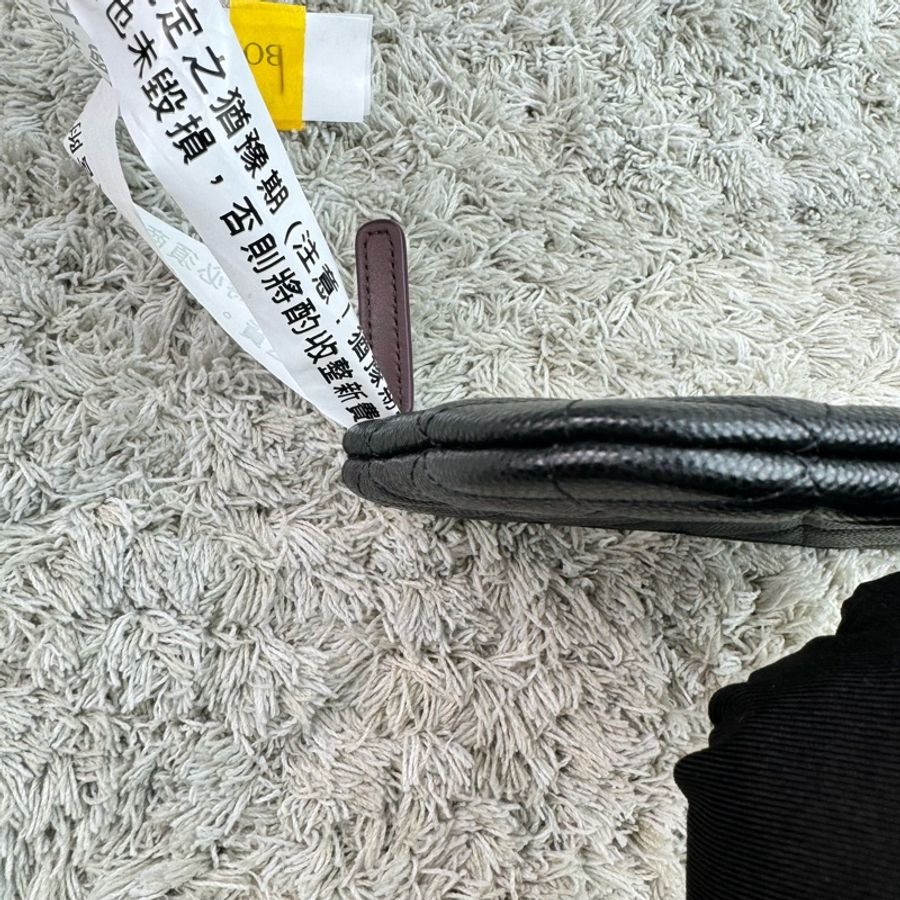 香奈兒 CHANEL 荔枝牛皮一字拉鍊零錢包(黑金)-15