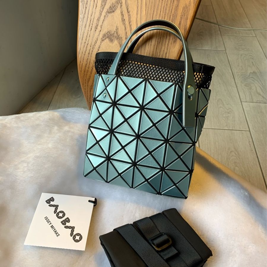 ISSEY MIYAKE BAO BAO LUCENT BOXY 4X4 迷你金屬色(淺藍色)-1