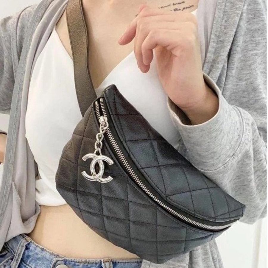 CHANEL 香奈兒 黑色 荔枝紋牛皮 Uniform 員工包 腰包 胸包 斜背包 胸口包 肩背包-10