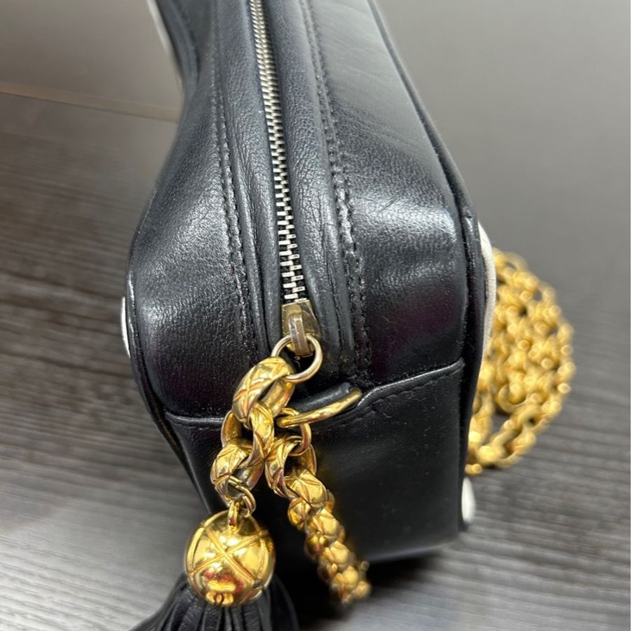 《初》 Chanel 經典黑白配色相機包-5