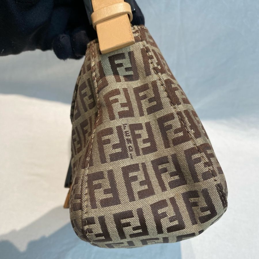 Fendi vtg 園弧翻蓋稀有法棍腋下包-4