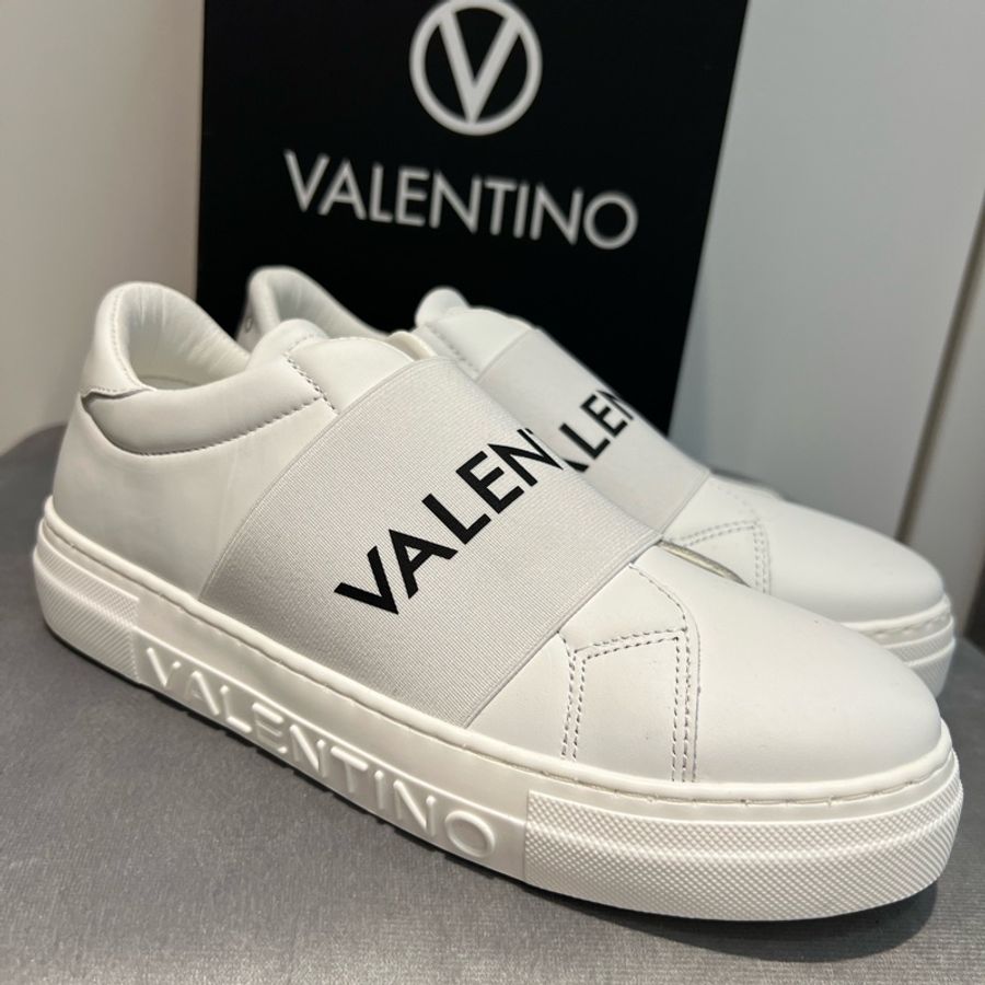 🔥🔥🔥100% Authentic Valentino 女性球鞋-2