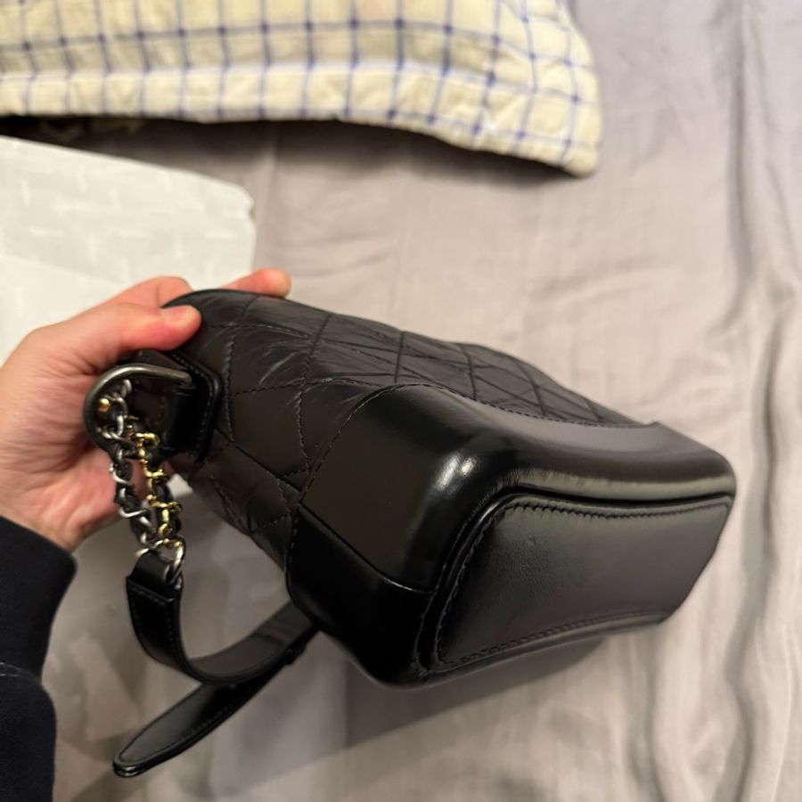 CHANEL GABRIELLE HOBO 小型流浪包 芯片款 98新全配購證都有 可議價-9