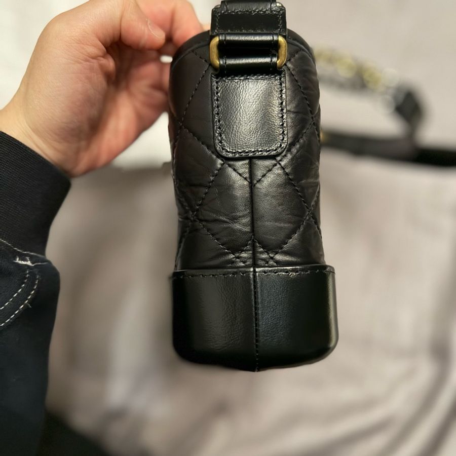 CHANEL GABRIELLE HOBO 小型流浪包 芯片款 98新全配購證都有 可議價-11