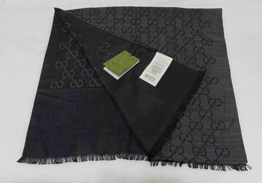 GUCCI 滿版 雙 G 全新 全新 全新 爆款 雙面 雙色 #長圍巾-17
