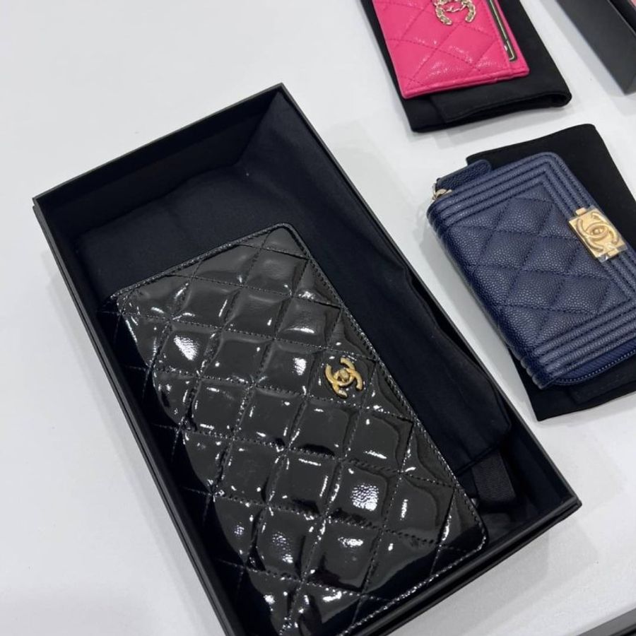 chanel 黑色亮皮 漆皮 仿舊 書包扣 長夾 皮夾 皮包 錢包 卡夾 卡包-2
