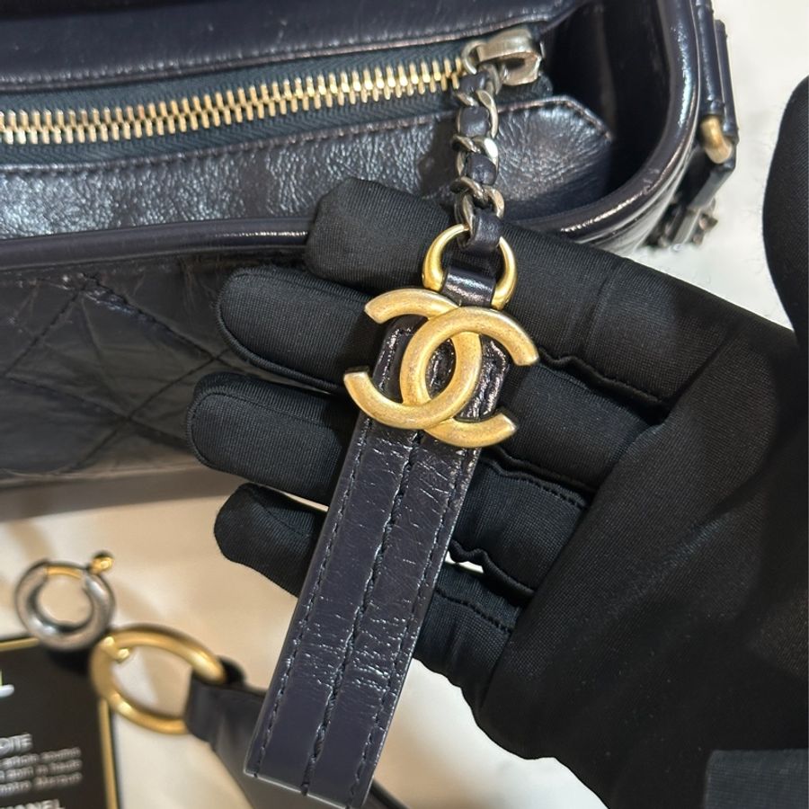 Chanel Gabrielle手柄流浪包小號🔥9新閒置🔥僅背一次割愛🔥-13