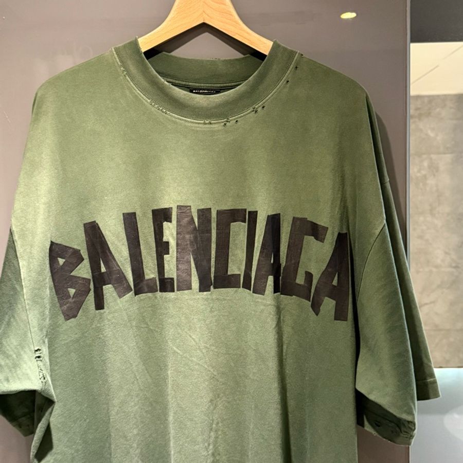 Balenciaga 巴黎世家綠色黑膠帶Logo短袖T恤尺碼M-0