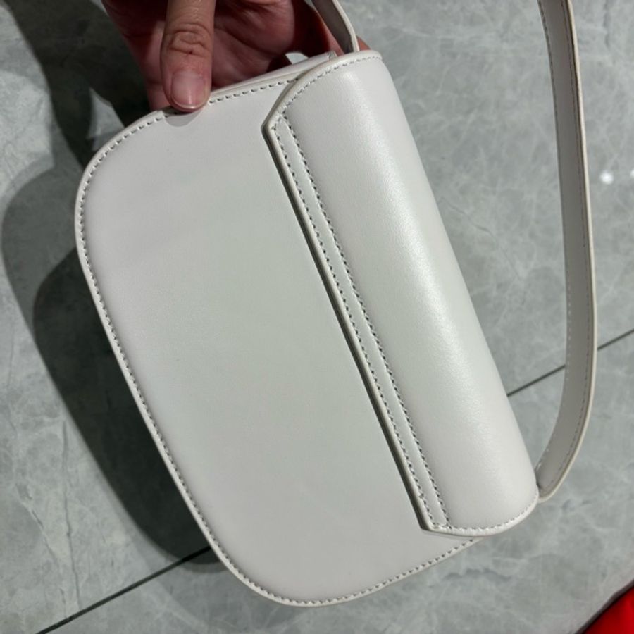 Diesel 白色叮噹包 1DR Shoulder BAG-7