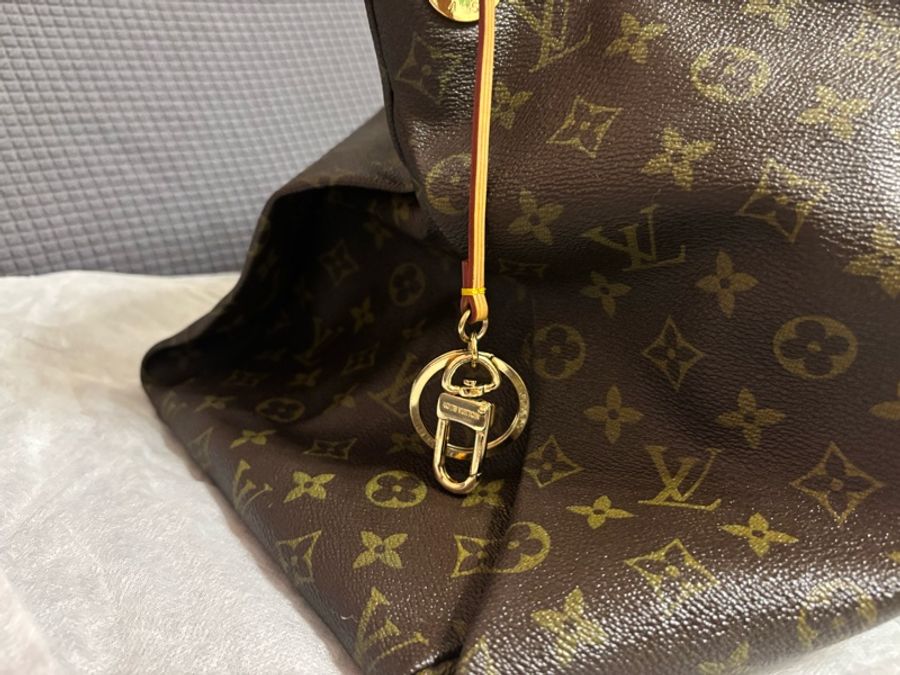 LV-17