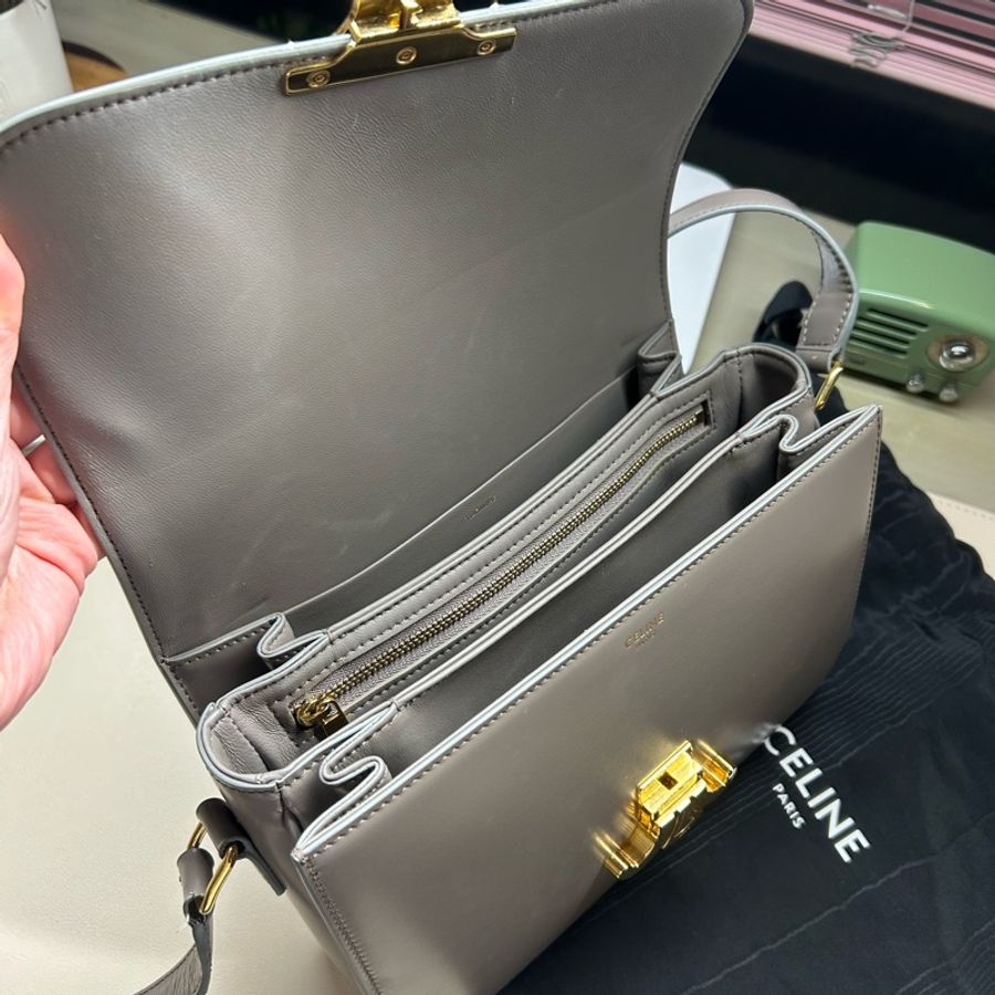 CELINE TRIOMPHE 亮澤牛皮革肩背包保養良好-9