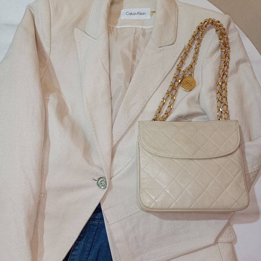 Chanel vintage 米色小羊皮雙面翻蓋鏈包-10