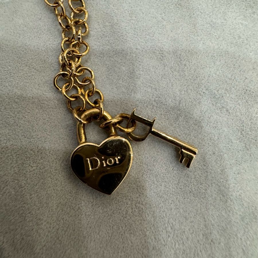 Dior logo 玫瑰金 愛心鑰匙項鍊-6