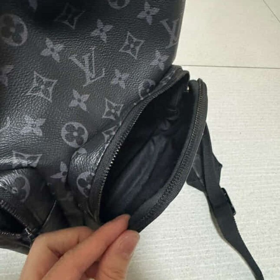 LOUIS VUITTONL 黑色老花後背包-8