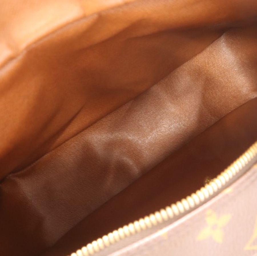 Louis Vuitton 老花Hobo牛角包GM-12