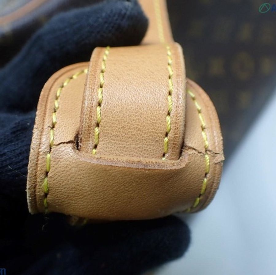 Louis Vuitton 老花Hobo牛角包GM-15