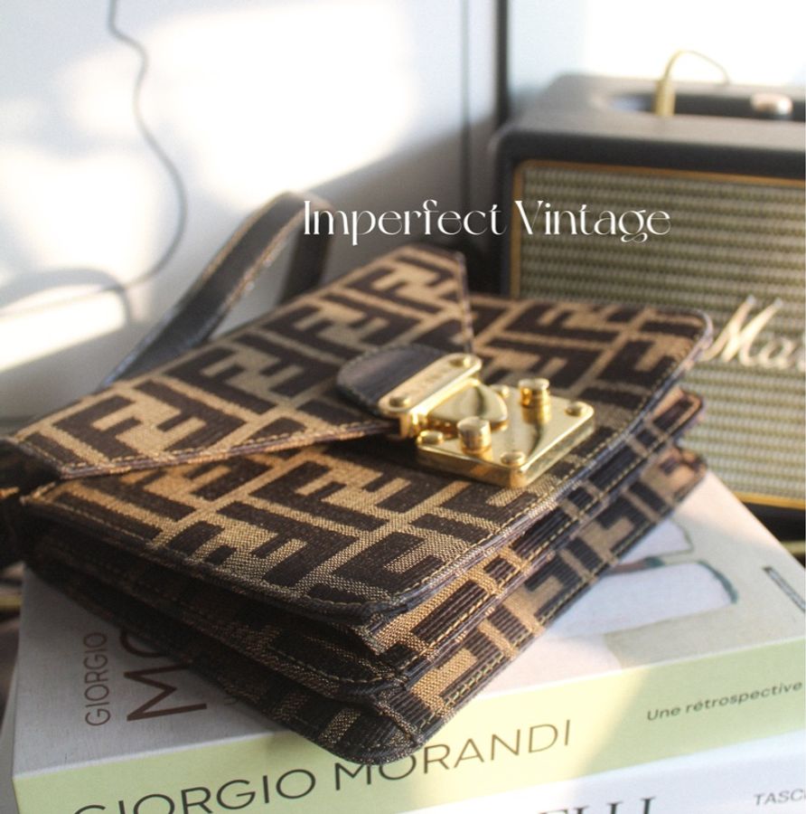 大降價‼️Fendi mini Constance-8