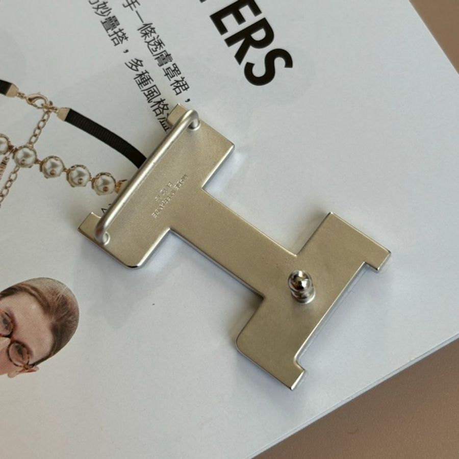 ::HERMES:: Mini Constance大象灰/白銀釦雙面皮帶75-7
