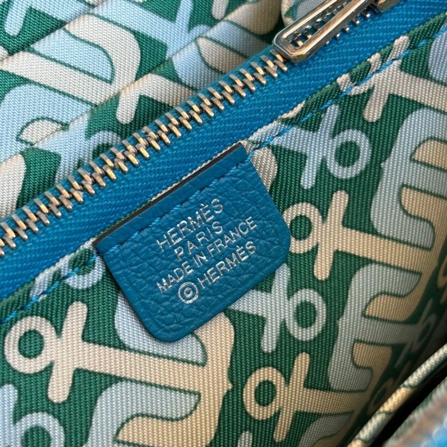 ::HERMES:: B刻Silk In系列藍色牛皮拉鍊絲巾短夾-8
