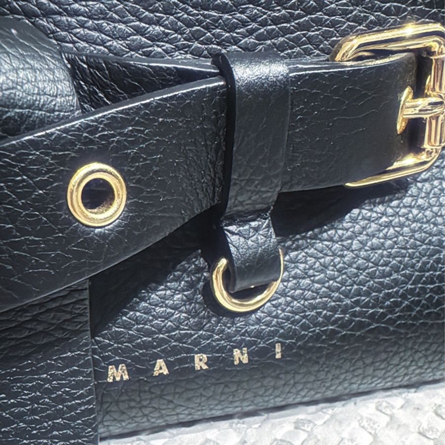 ▪️MARNI▪️稀有Treasure mini 20 荔枝牛皮2WAY黛妃包-10