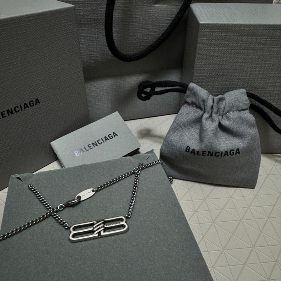 Balenciaga 巴黎世家經典Logo雙B項鍊-0