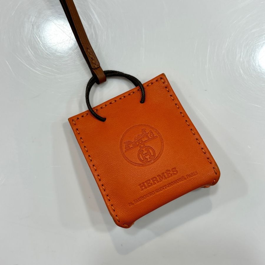 Hermes 橘色迷你包包造型皮革吊飾Sac Orange Charm-0
