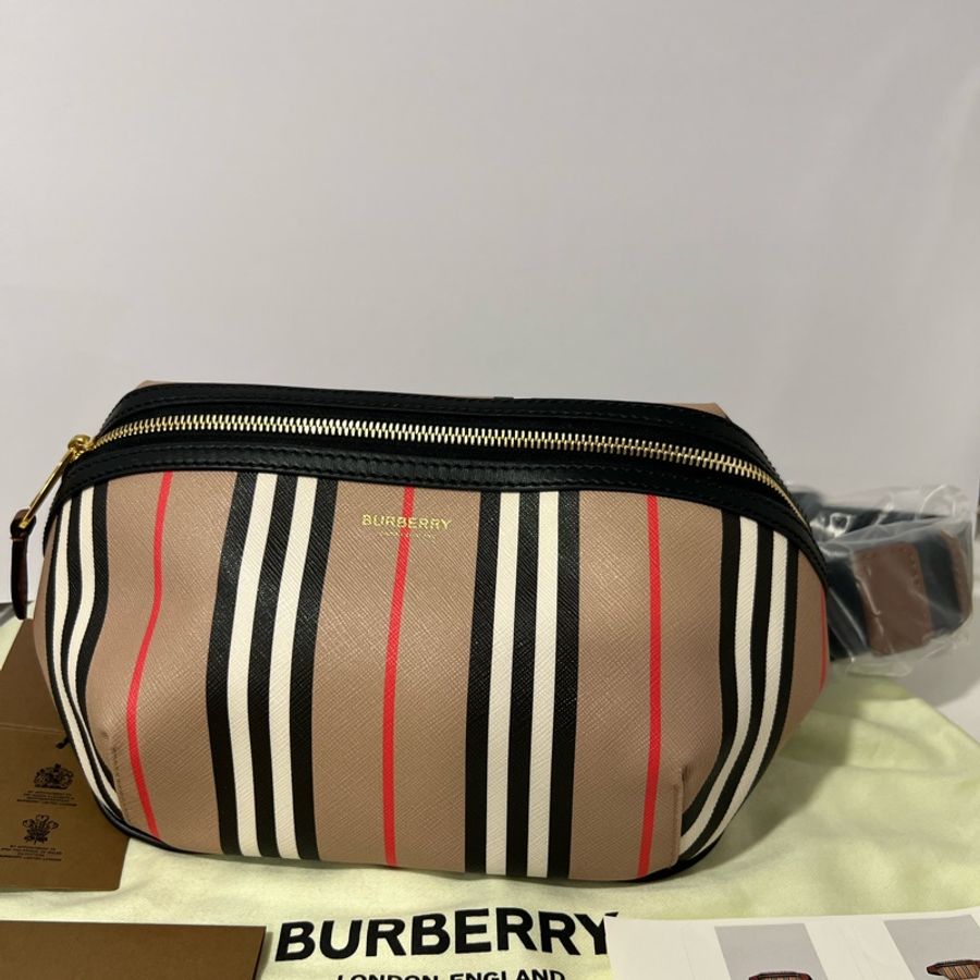 🔥🔥🔥100% Authentic Burberry經典 胸/腰包-0