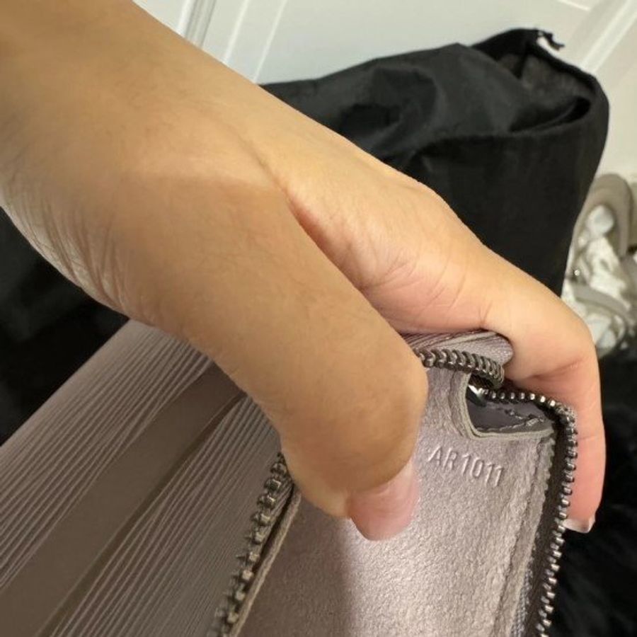 LV 路易威登 EPI 水波紋 丁香紫 芋香紫 麻將包 腋下包 手提包 手挽包 手拿包-6