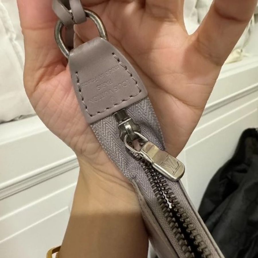 LV 路易威登 EPI 水波紋 丁香紫 芋香紫 麻將包 腋下包 手提包 手挽包 手拿包-7