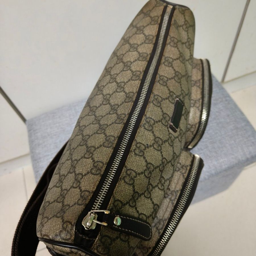 ‼️年終出清‼️12/6~12/29限時驚喜價🎁㊣✨Gucci✨古馳 咖啡色 老花 帆布 GG 肩背包 斜背包 腋下包 郵差包/二手包/二手精品🌳二手樹屋🌳-6