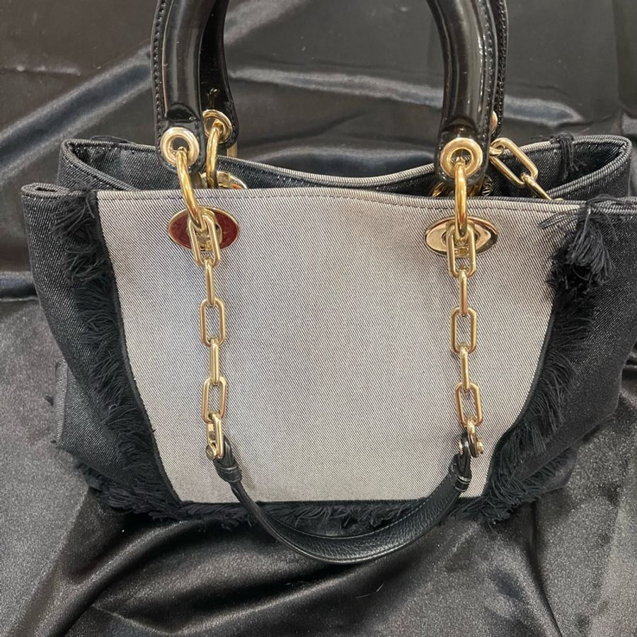 ෆ Dior 牛仔托特包 限定千鳥格徽章款-14