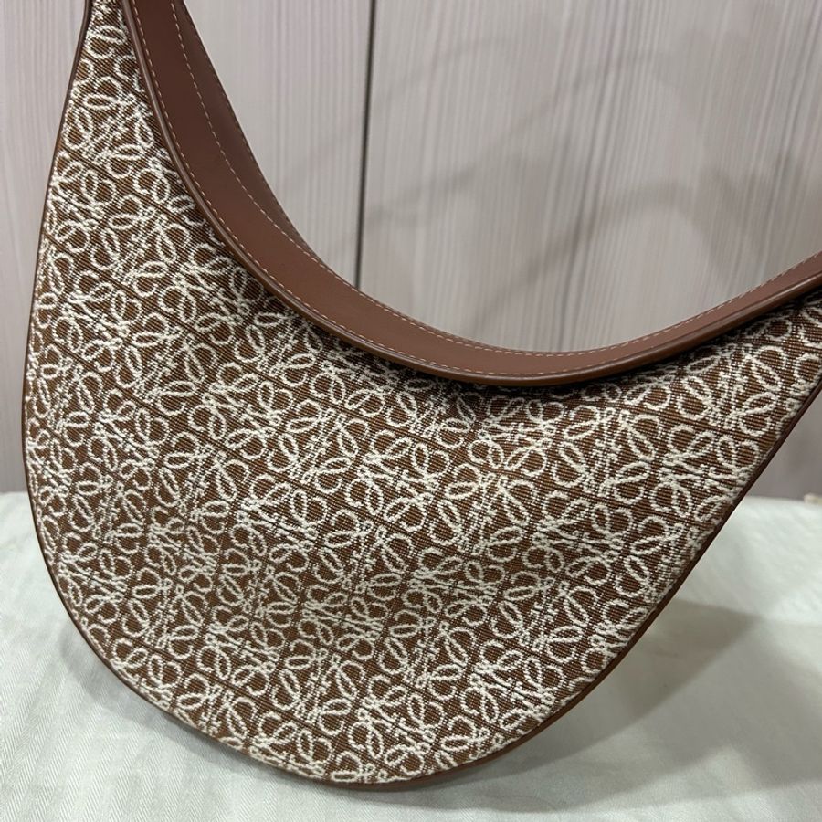 Loewe Anagram 29cm 緹花和經典小牛皮 hobo Luna bag彎月包 半月包 月亮包 棕褐色/山核桃-7