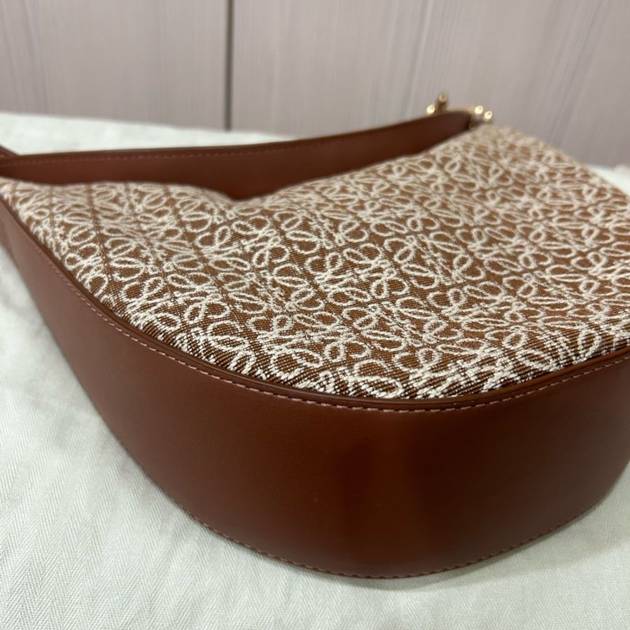 Loewe Anagram 29cm 緹花和經典小牛皮 hobo Luna bag彎月包 半月包 月亮包 棕褐色/山核桃-12